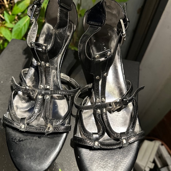 Nine West  7M Leather Strappy Low Heel Ankle Strap 2” Heel - Picture 5 of 5